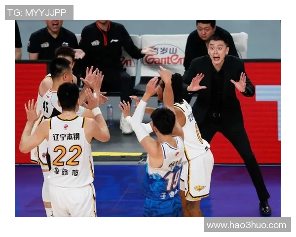 辽宁男篮与新疆队的激烈对决回顾及赛季表现分析 辽宁男篮与新疆队的激烈对决回顾及赛季表现分析