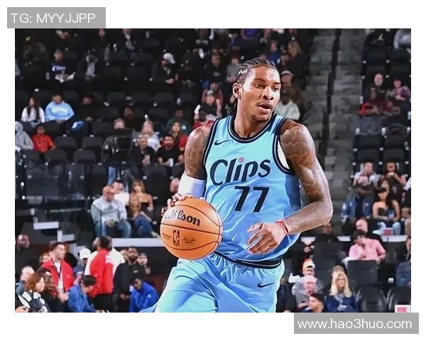 爵士主场迎战快船，全队再展现出色表现